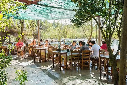 Hotel Azmakhan Akyaka