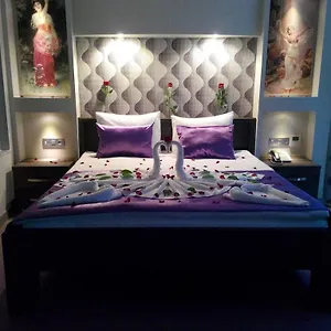 4* Otel Rey Manes